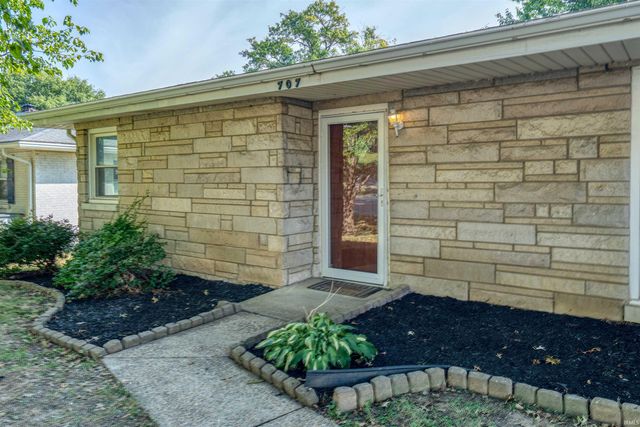 707 Wessel Lane, Evansville, IN 47712