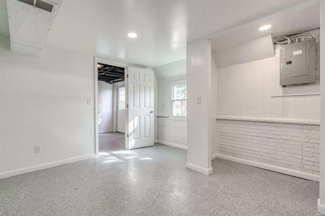 707 Wessel Lane, Evansville, IN 47712