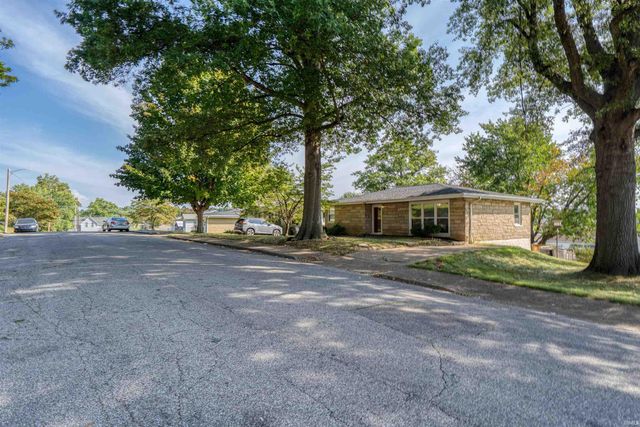 707 Wessel Lane, Evansville, IN 47712