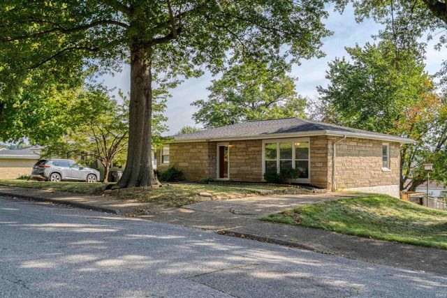 707 Wessel Lane, Evansville, IN 47712
