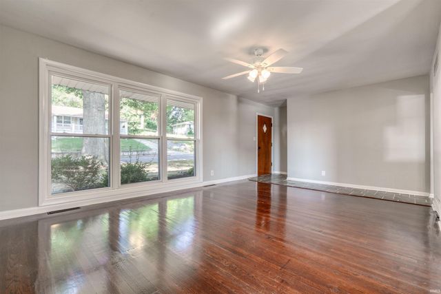 707 Wessel Lane, Evansville, IN 47712