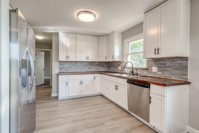 707 Wessel Lane, Evansville, IN 47712