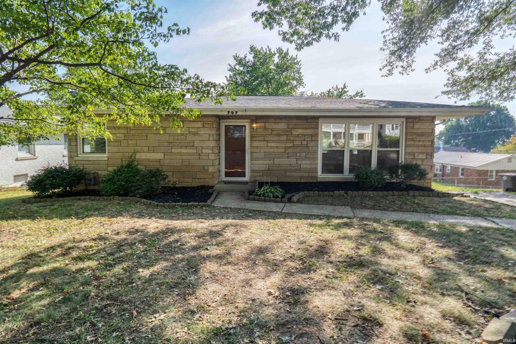 707 Wessel Lane, Evansville, IN 47712