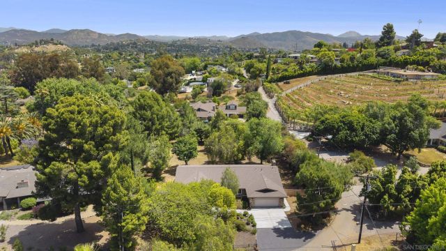 1515 Donita Dr., El Cajon, CA 92020