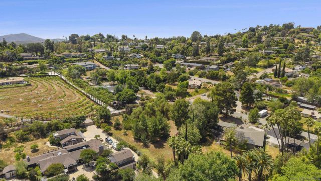 1515 Donita Dr., El Cajon, CA 92020