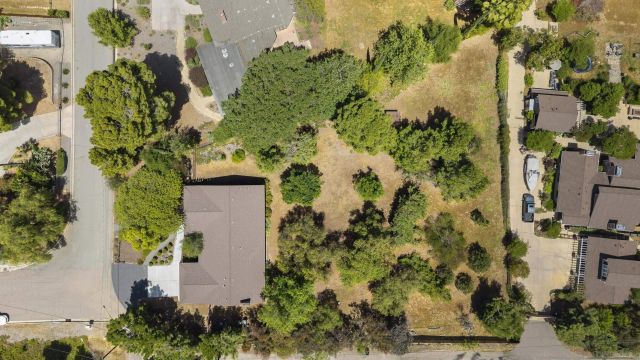 1515 Donita Dr., El Cajon, CA 92020