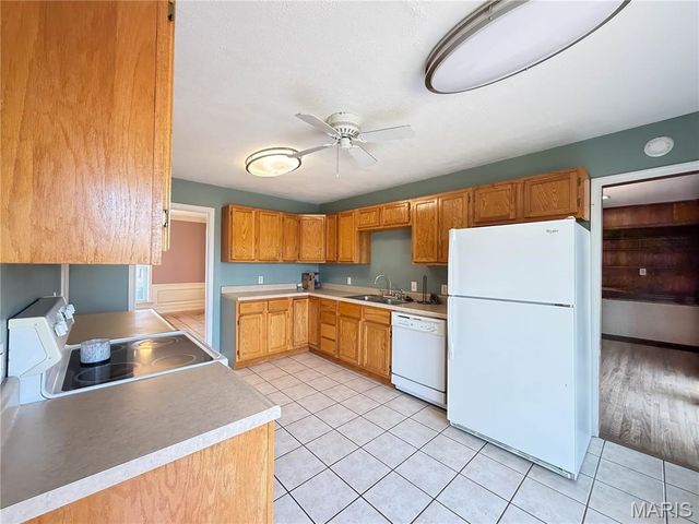 54 Fairview Drive, Hillsboro, MO 63050