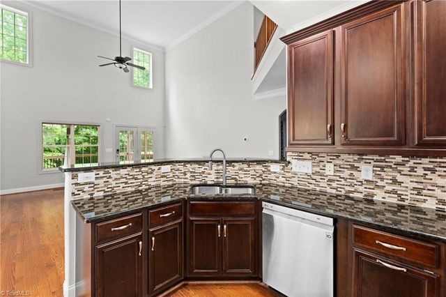 5041 Bennington Way, High Point, NC 27262