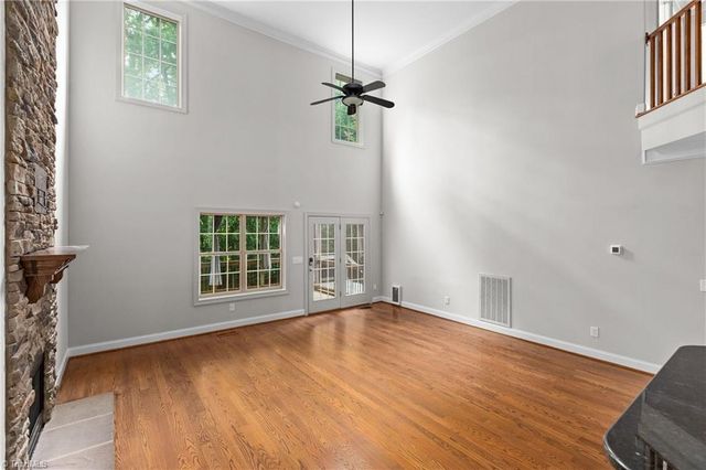 5041 Bennington Way, High Point, NC 27262