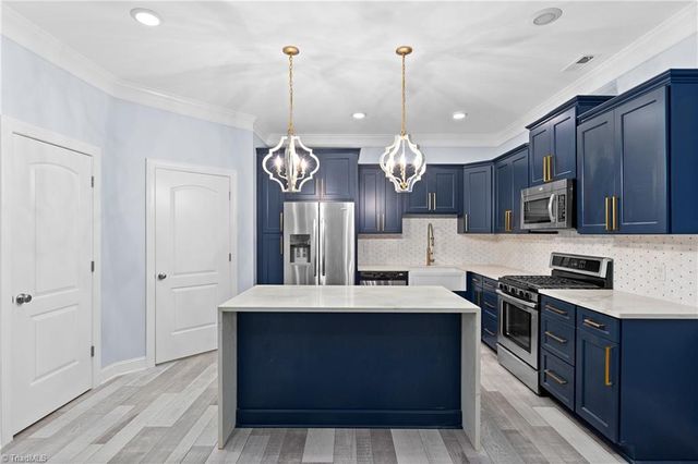 5041 Bennington Way, High Point, NC 27262