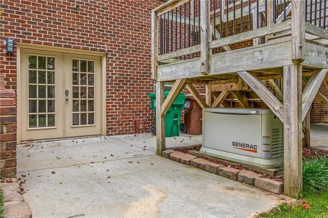 5041 Bennington Way, High Point, NC 27262