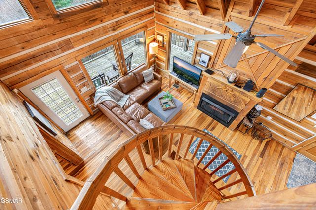 1815 Silver Poplar Lane, Sevierville, TN 37876