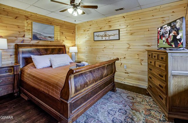 1815 Silver Poplar Lane, Sevierville, TN 37876
