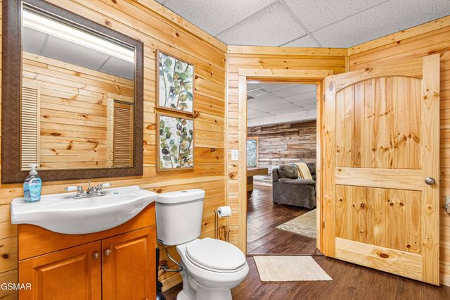 1815 Silver Poplar Lane, Sevierville, TN 37876