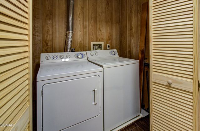 1815 Silver Poplar Lane, Sevierville, TN 37876