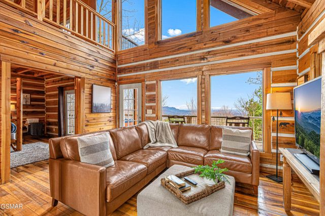 1815 Silver Poplar Lane, Sevierville, TN 37876