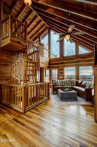 1815 Silver Poplar Lane, Sevierville, TN 37876