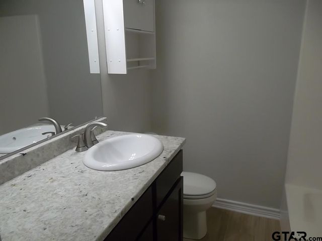 2308-2310 Aberdeen Drive, Tyler, TX 75703