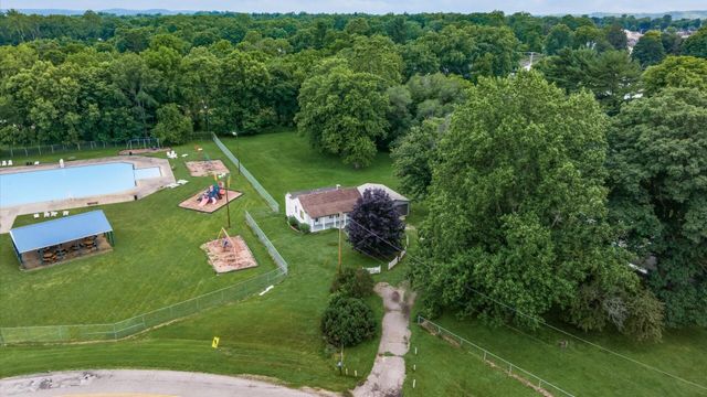 168 Waterworks Road, Newark, OH 43055