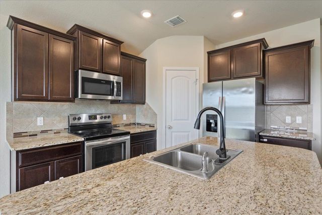 829 Ibis Falls LOOP, Jarrell, TX 76537