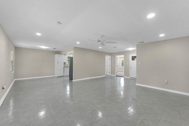 17435 Wells Drive CR115, Pearland, TX 77584