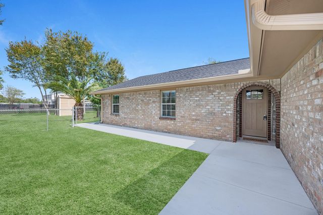 17435 Wells Drive CR115, Pearland, TX 77584