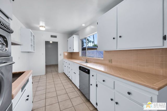 1166 Pasatiempo Road, Palm Springs, CA 92262