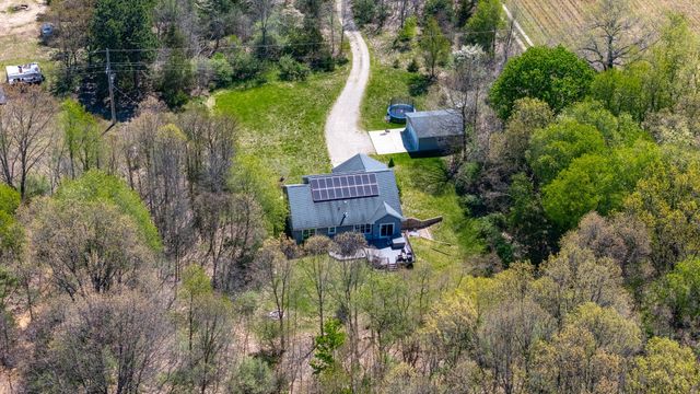 59282 County Road 653, Almena Twp, MI 49079