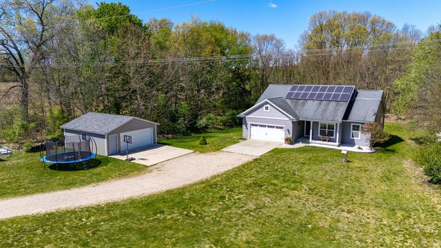 59282 County Road 653, Almena Twp, MI 49079