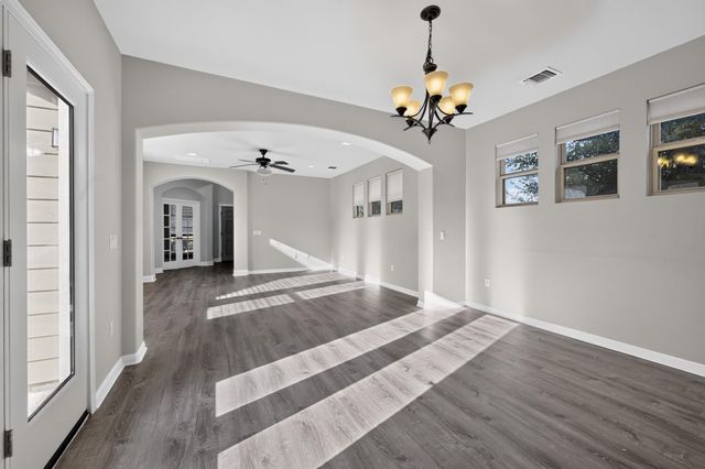 5800 Baythorne DR, Austin, TX 78747