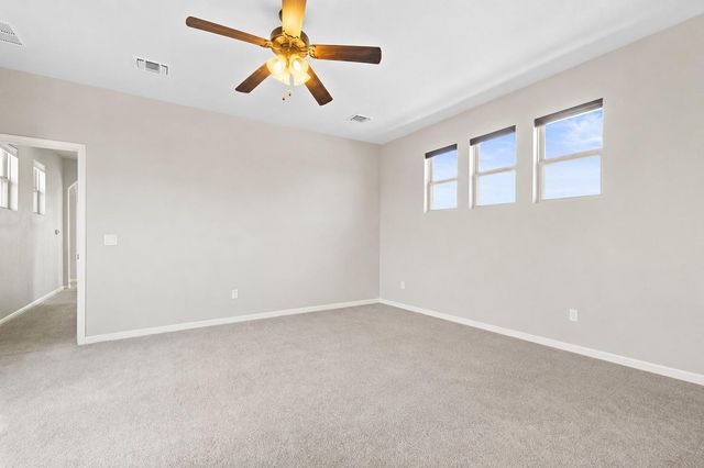 5800 Baythorne DR, Austin, TX 78747