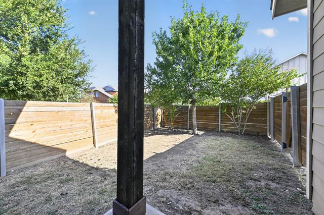 5800 Baythorne DR, Austin, TX 78747