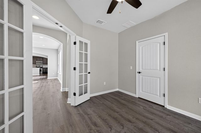 5800 Baythorne DR, Austin, TX 78747