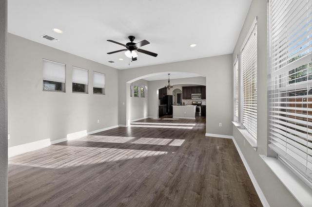 5800 Baythorne DR, Austin, TX 78747