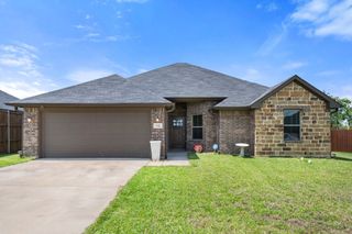 732 Edgewood Avenue, Corsicana, TX 75110