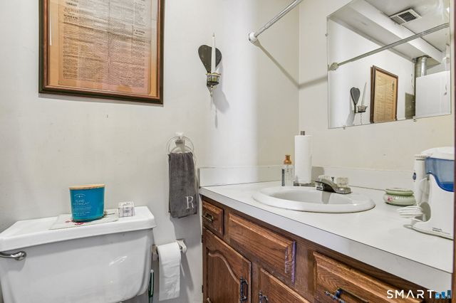 2459 Whitney Avenue 17, Hamden, CT 06518