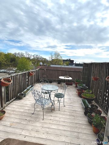 2459 Whitney Avenue 17, Hamden, CT 06518