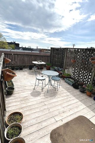 2459 Whitney Avenue 17, Hamden, CT 06518