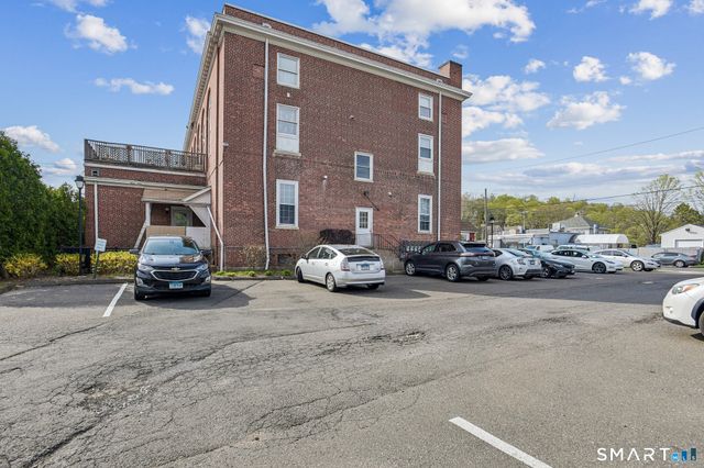 2459 Whitney Avenue 17, Hamden, CT 06518