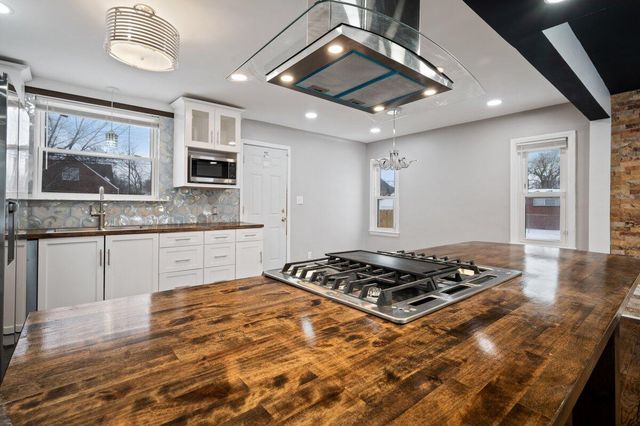 16800 Ilene Street, Detroit, MI 48221