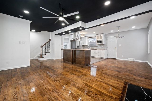 16800 Ilene Street, Detroit, MI 48221