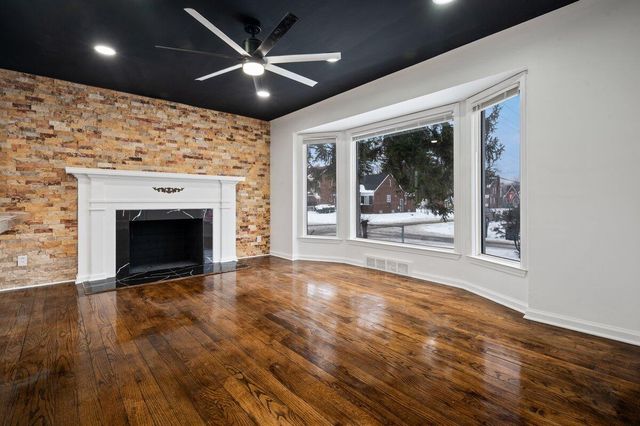 16800 Ilene Street, Detroit, MI 48221