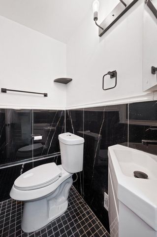 16800 Ilene Street, Detroit, MI 48221