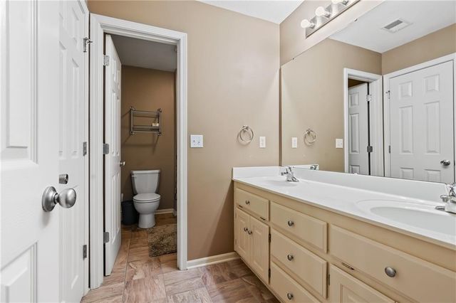 2108 Prairie Creek Drive, Kearney, MO 64060
