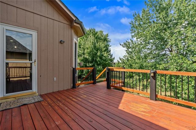 2108 Prairie Creek Drive, Kearney, MO 64060