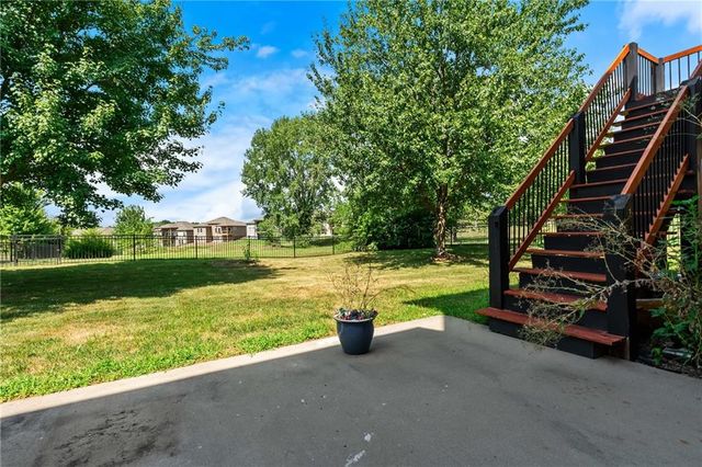 2108 Prairie Creek Drive, Kearney, MO 64060