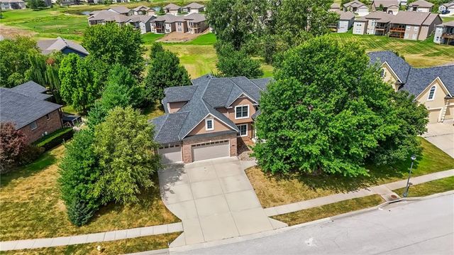 2108 Prairie Creek Drive, Kearney, MO 64060