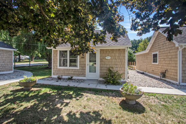 389 W Center Street 1,2,3, Douglas, MI 49406