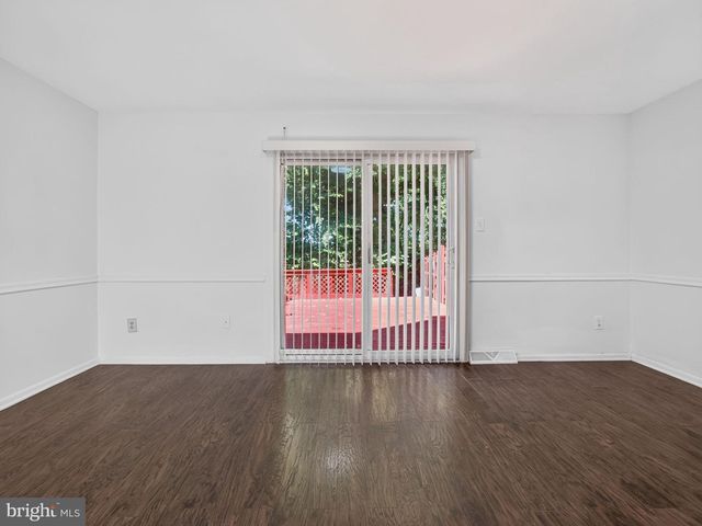 1098 BAYLESS PL, Norristown, PA 19403