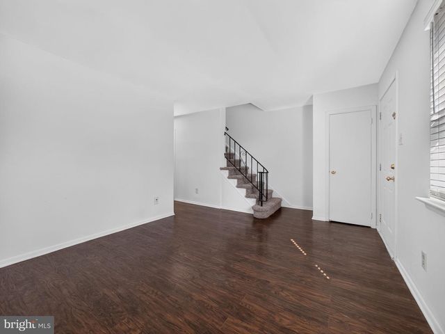 1098 BAYLESS PL, Norristown, PA 19403